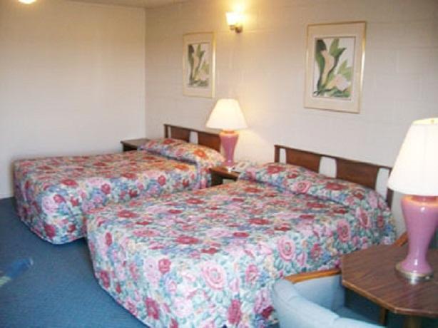 Knights Inn & Suites - Canyon Habitación foto